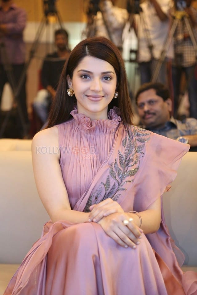 Actress Mehrene Kaur Pirzada At F Movie Days Celebrations Stills