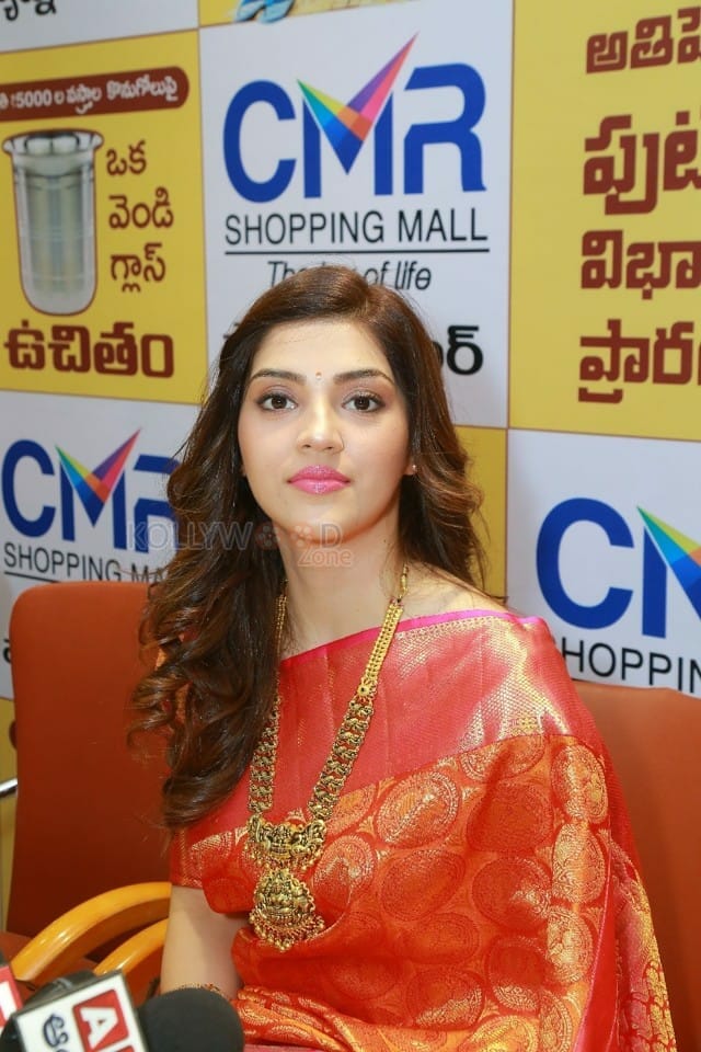 Actress Mehrene Kaur Pirzada Inaugurating New Segment In Cmr Shopping Mall Stills