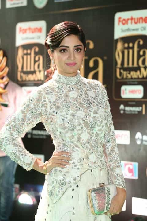 Actress Poonam Kaur At Iifa Utsavam Pictures