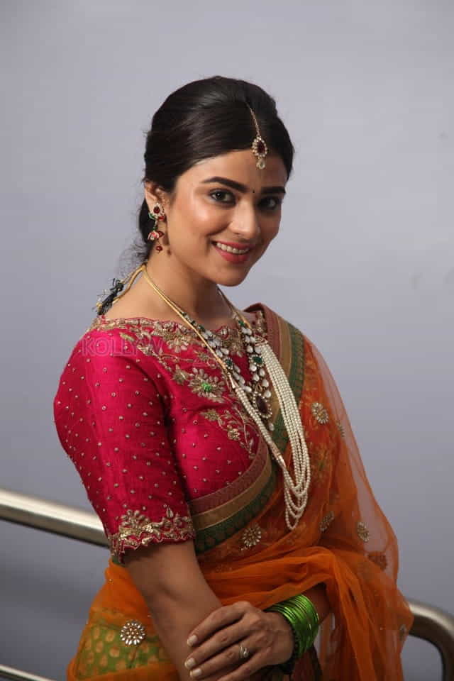 Actress Priyanka Sharma At Savaari Teaser Launch Pictures