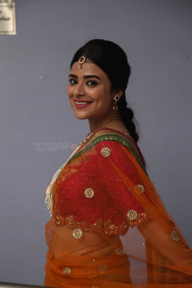 Actress Priyanka Sharma At Savaari Teaser Launch Pictures