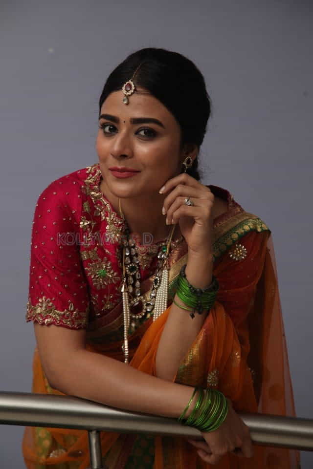 Actress Priyanka Sharma At Savaari Teaser Launch Pictures