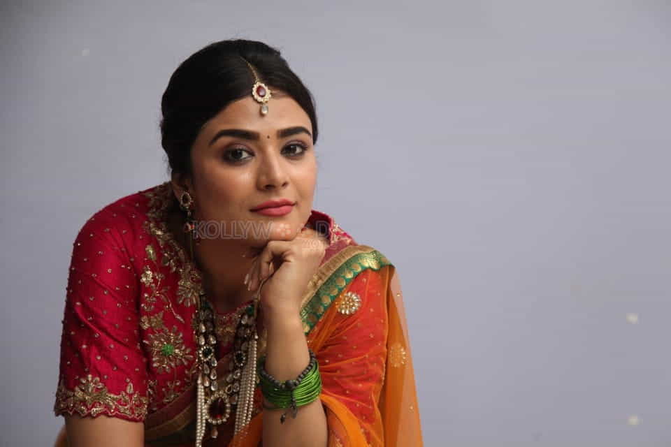 Actress Priyanka Sharma At Savaari Teaser Launch Pictures