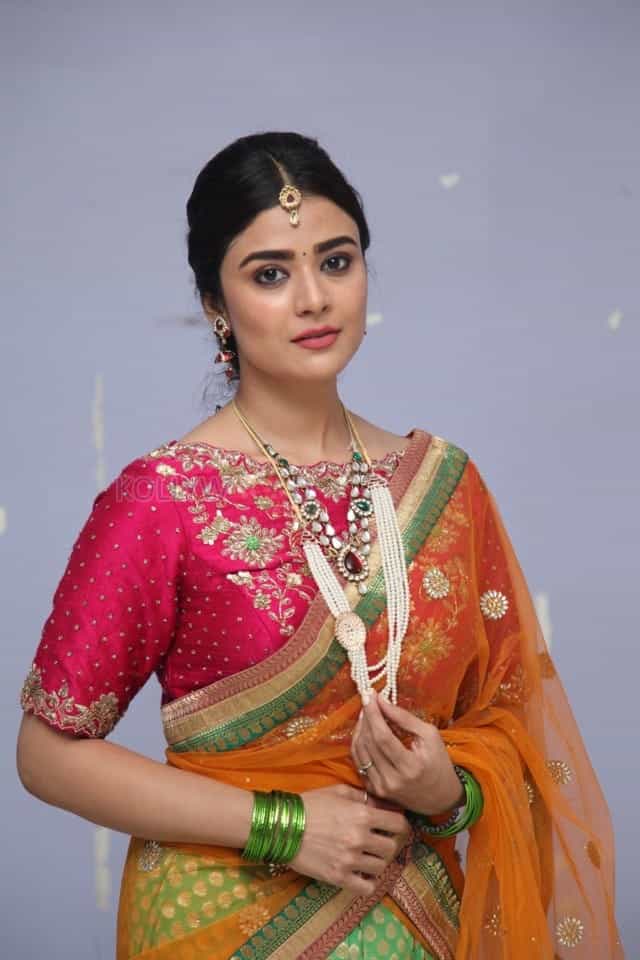 Actress Priyanka Sharma At Savaari Teaser Launch Pictures