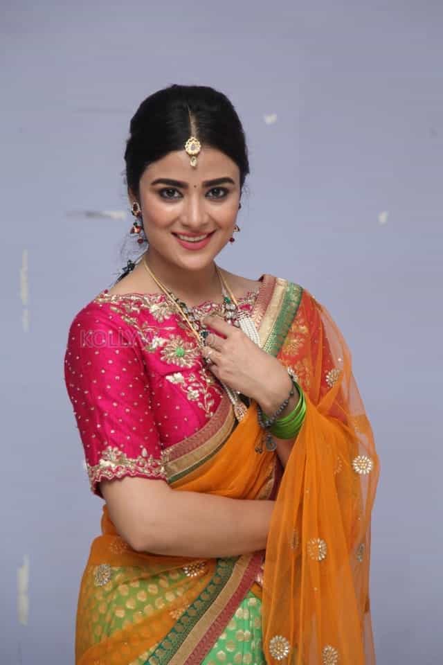 Actress Priyanka Sharma At Savaari Teaser Launch Pictures