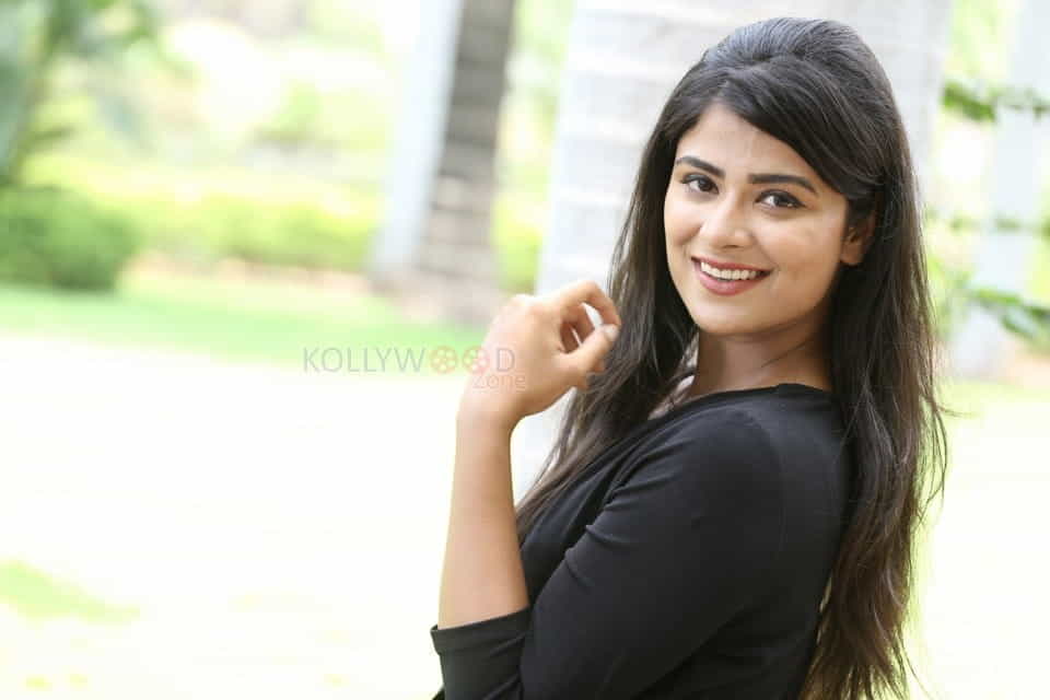 Actress Priyanka Sharma At Taruata Evaru Trailer Launch Photos