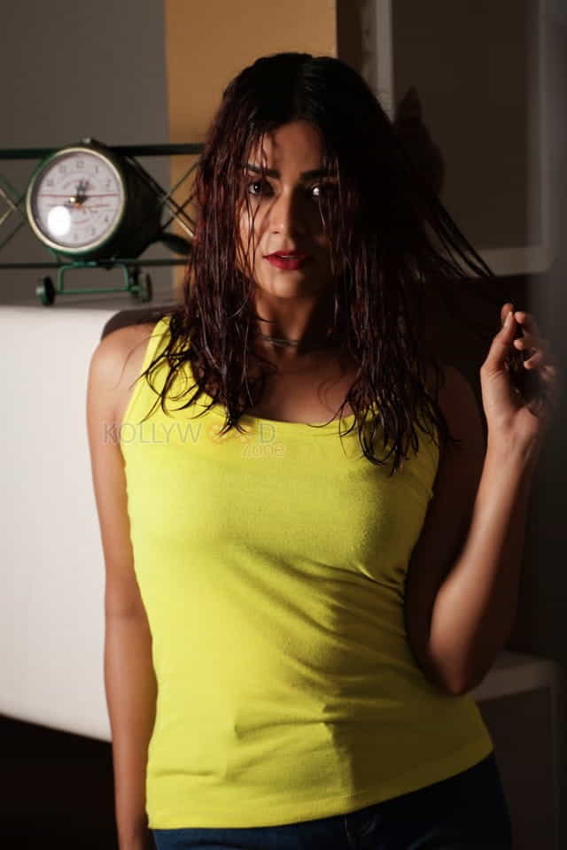 Actress Priyanka Sharma Latest Photoshoot Pictures