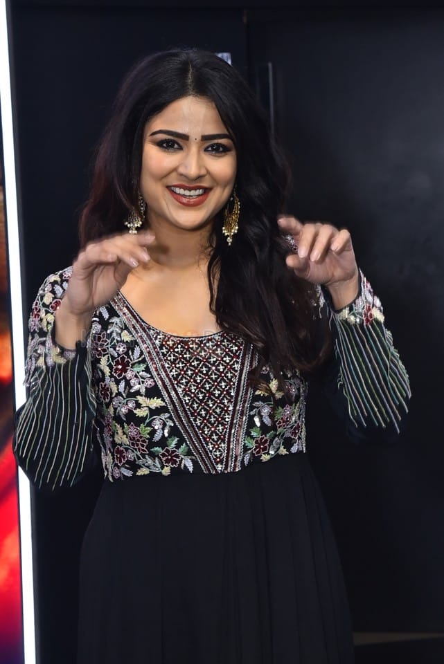 Actress Priyanka Sharma at Pottel Teaser Launch Photos 15
