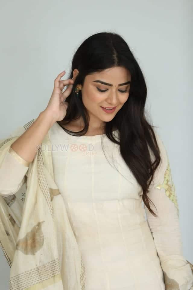 Actress Priyanka Sharma at Tantiram Trailer Launch Photos 16