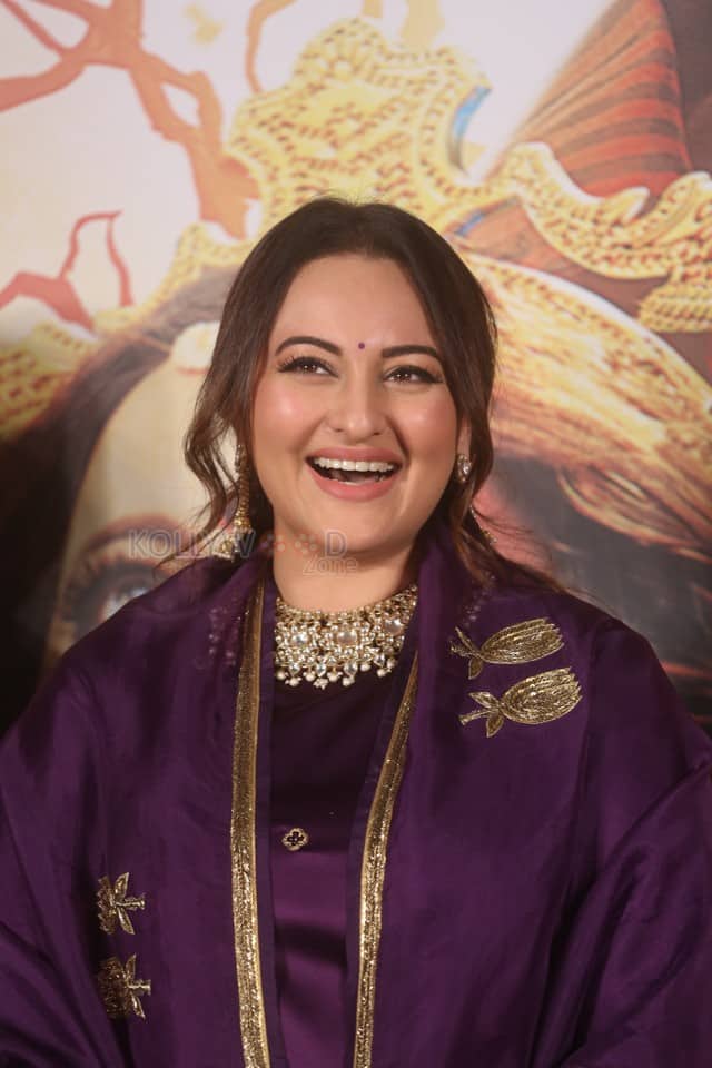 Actress Sonakshi Sinha at Jatadhara Movie Trailer Launch Event Stills 01