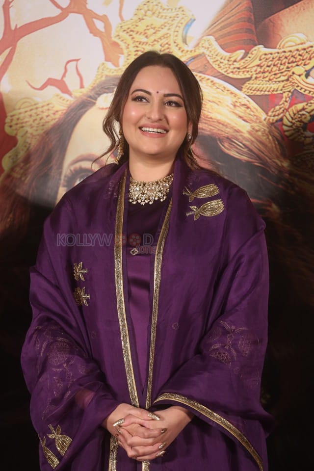 Actress Sonakshi Sinha at Jatadhara Movie Trailer Launch Event Stills 03
