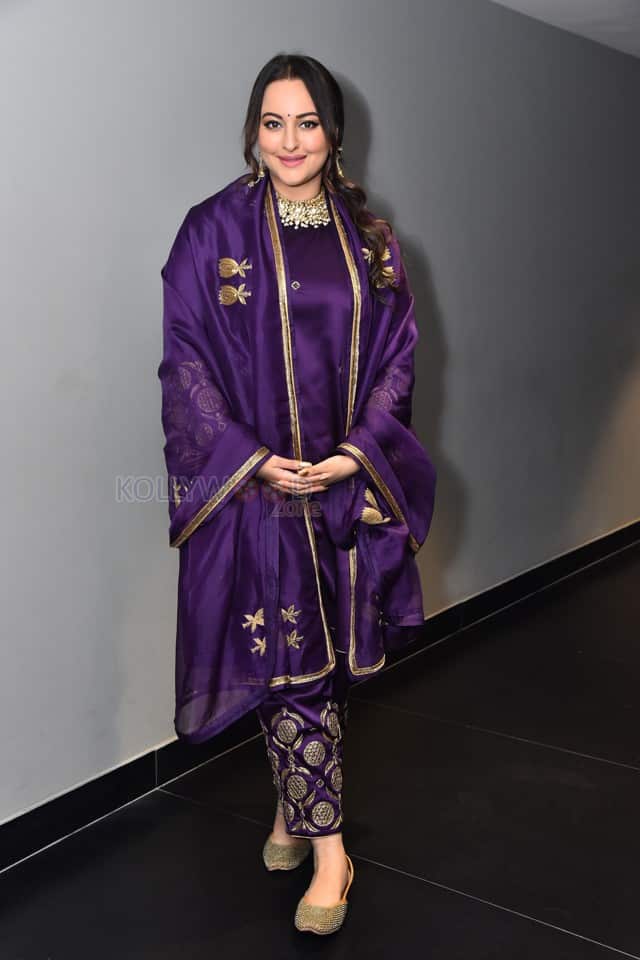 Actress Sonakshi Sinha at Jatadhara Movie Trailer Launch Event Stills 11