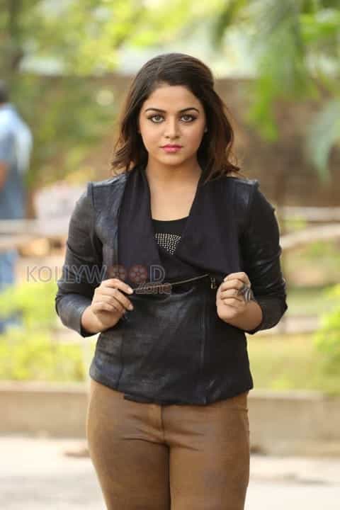 Actress Wamiqa Gabbi Photos