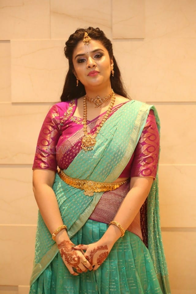 Anchor Sreemukhi at SR Kalyanamandapam EST Pre Release Event Stills