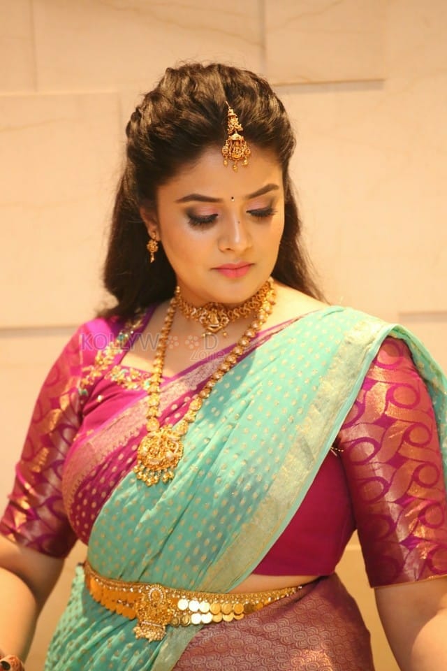 Anchor Sreemukhi at SR Kalyanamandapam EST Pre Release Event Stills