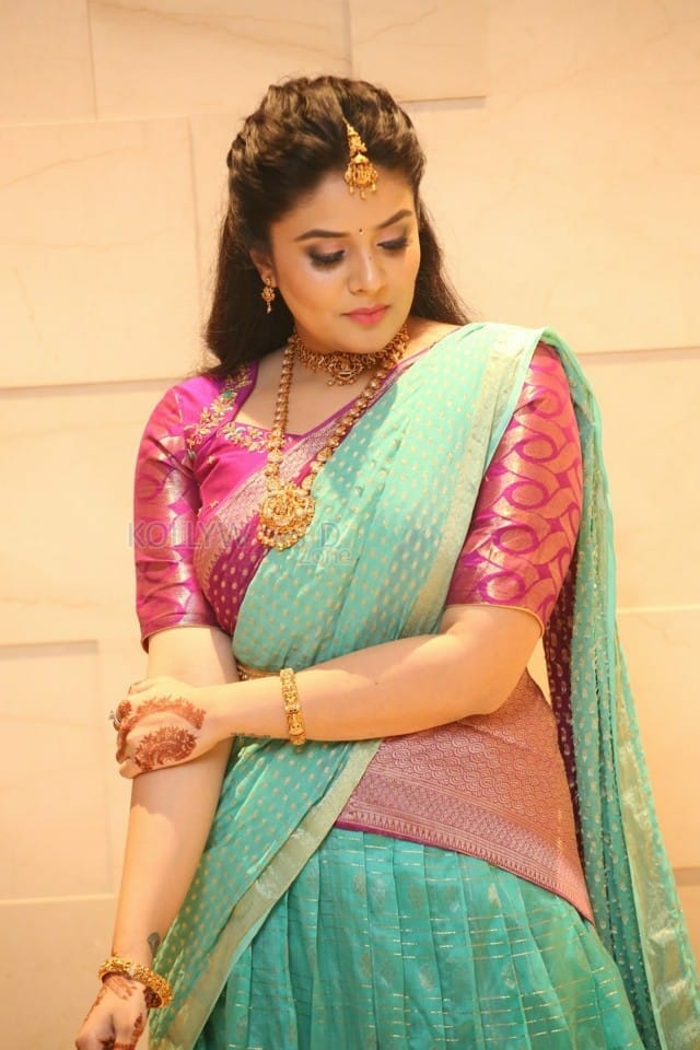 Anchor Sreemukhi at SR Kalyanamandapam EST Pre Release Event Stills