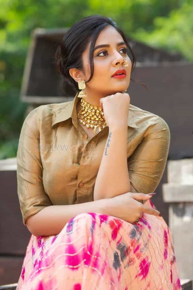 Beautiful Tollywood Actress Sreemukhi Photoshoot Stills