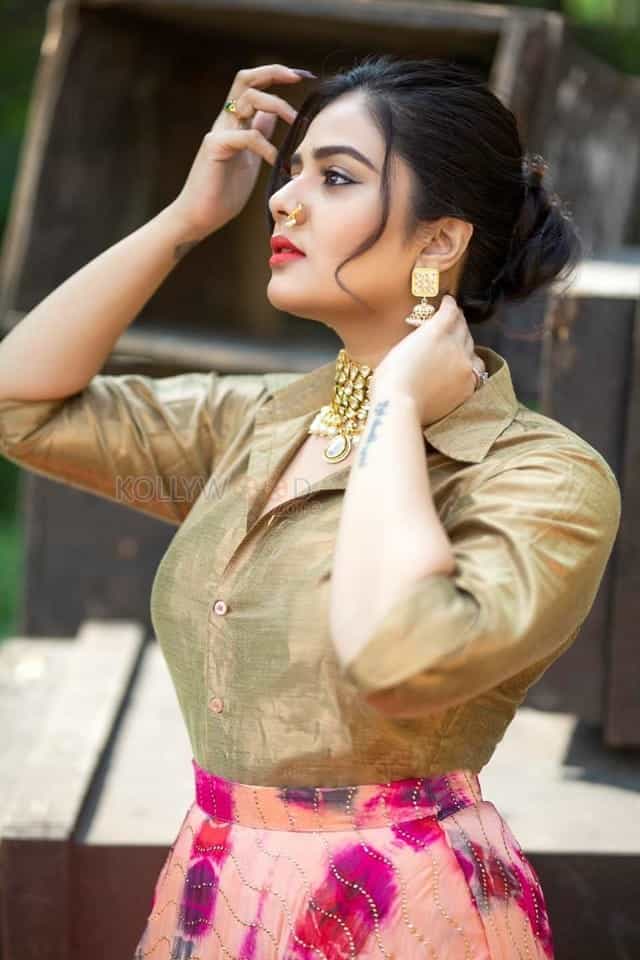 Beautiful Tollywood Actress Sreemukhi Photoshoot Stills