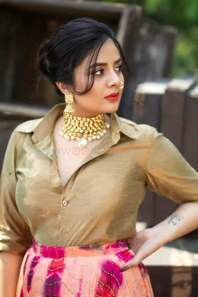 Beautiful Tollywood Actress Sreemukhi Photoshoot Stills