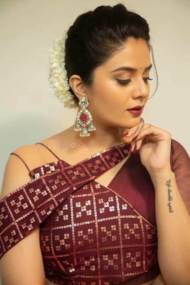 Celebrity Kabaddi League Host Sreemukhi Photoshoot Stills