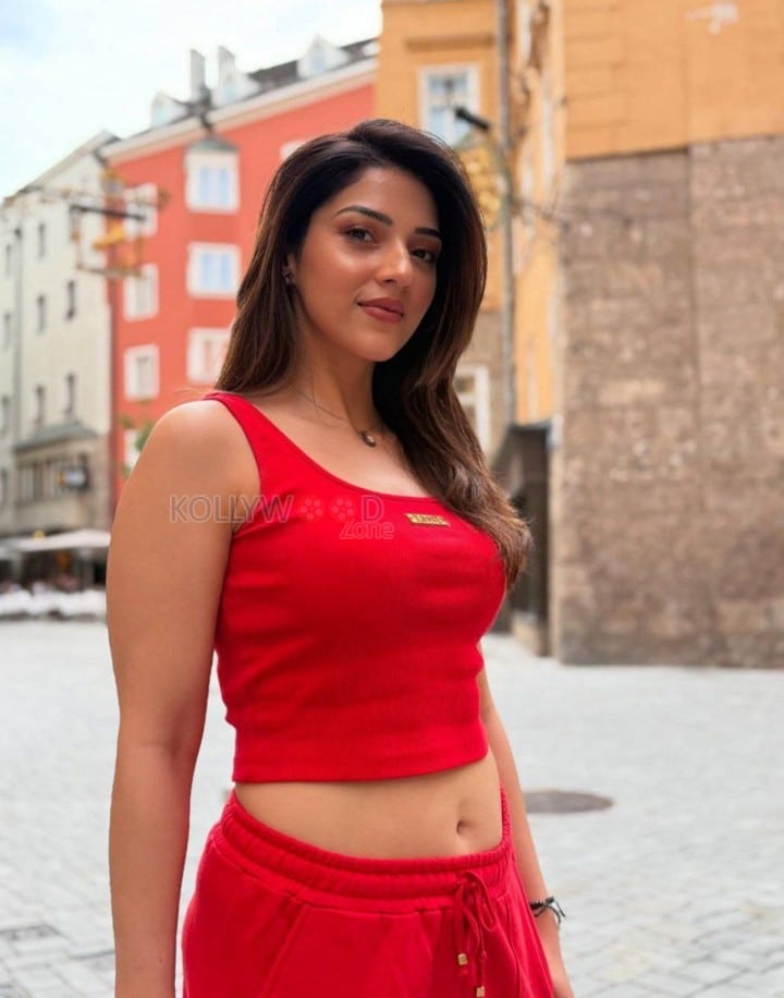 Mehreen Pirzada