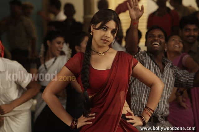 Hot Sexy Richa Gangopadhyay In Osthi Movie Pictures