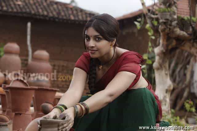 Hot Sexy Richa Gangopadhyay In Osthi Movie Pictures