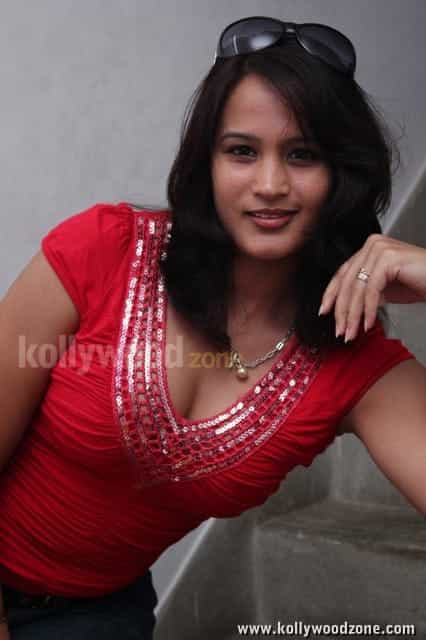 Kandanam Movie Heroine Zita Mariya Stills