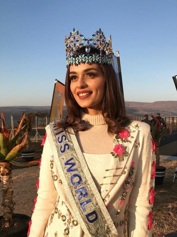 Miss World Manushi Chhillar Pictures 01