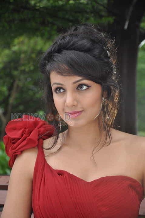 Natpathigaram Movie Heroine Tejaswi Madivada Stills