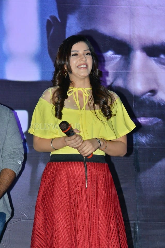 Nenjil Thunivirundhal Movie Heroine Mehreen Pirzada Photos