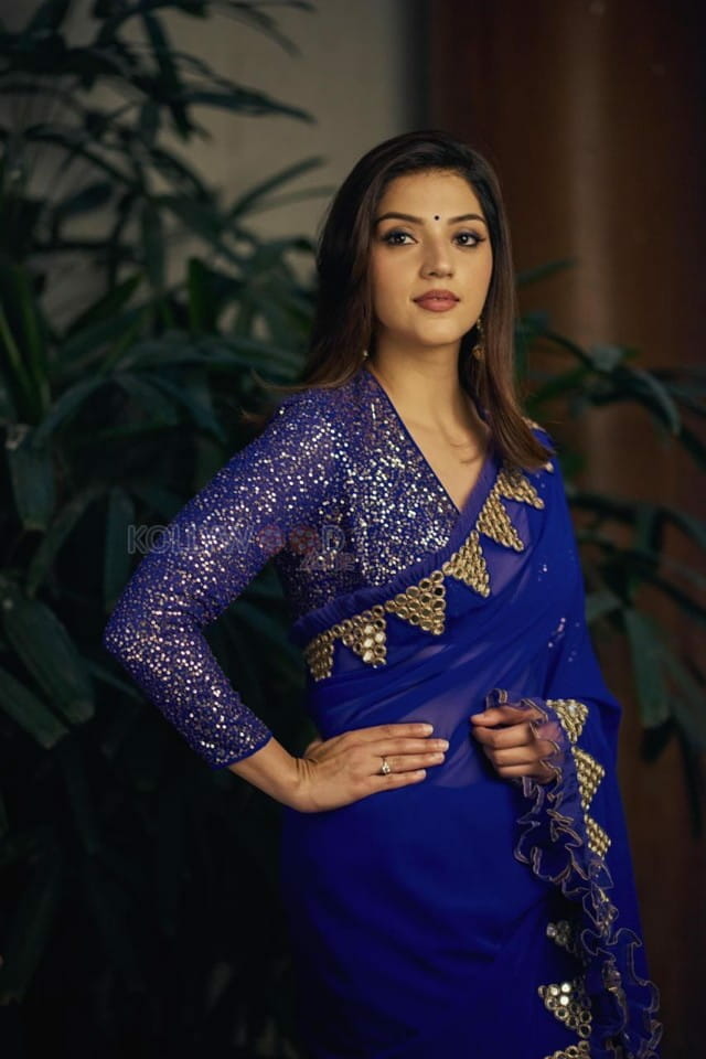 Pattas Heroine Mehrene Kaur Photos