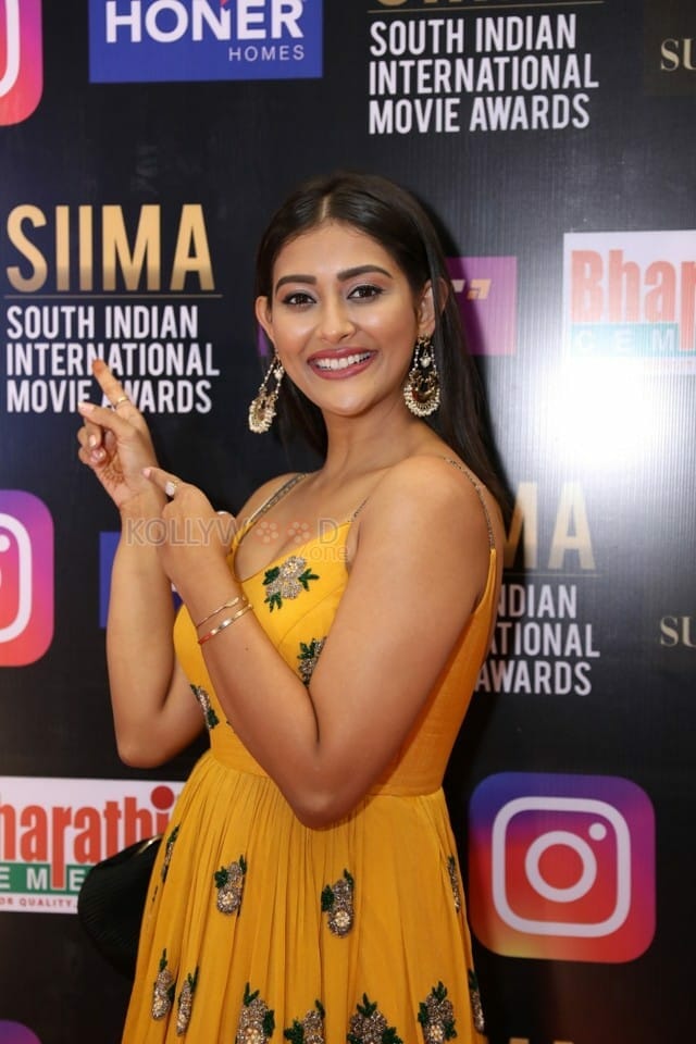 Pooja Jhaveri at SIIMA Awards 2021 Day 2 Pictures 03