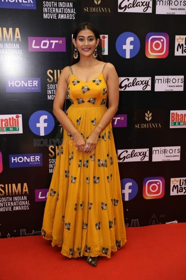 Pooja Jhaveri at SIIMA Awards 2021 Day 2 Pictures 04