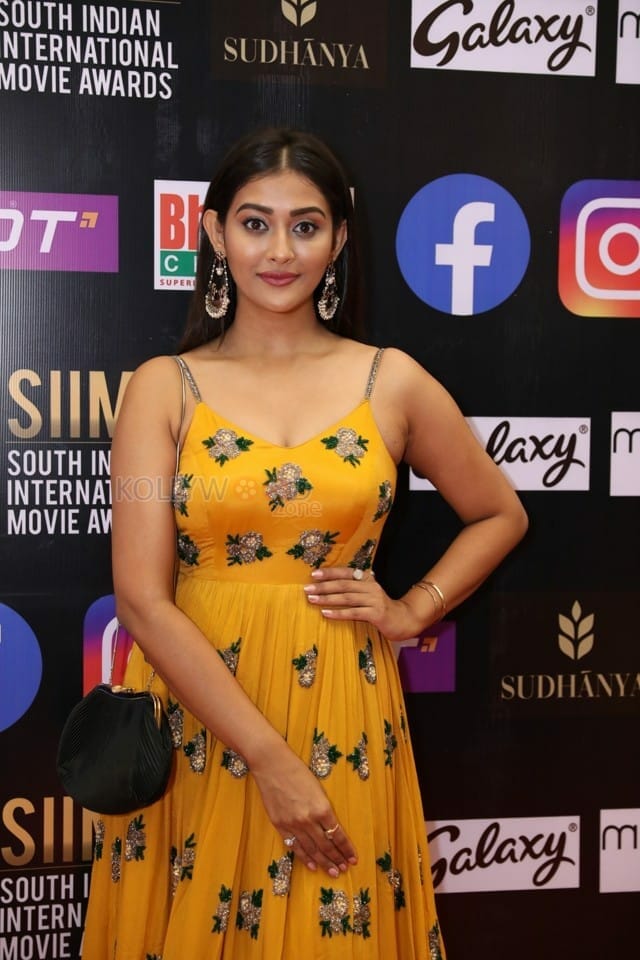 Pooja Jhaveri at SIIMA Awards 2021 Day 2 Pictures 12