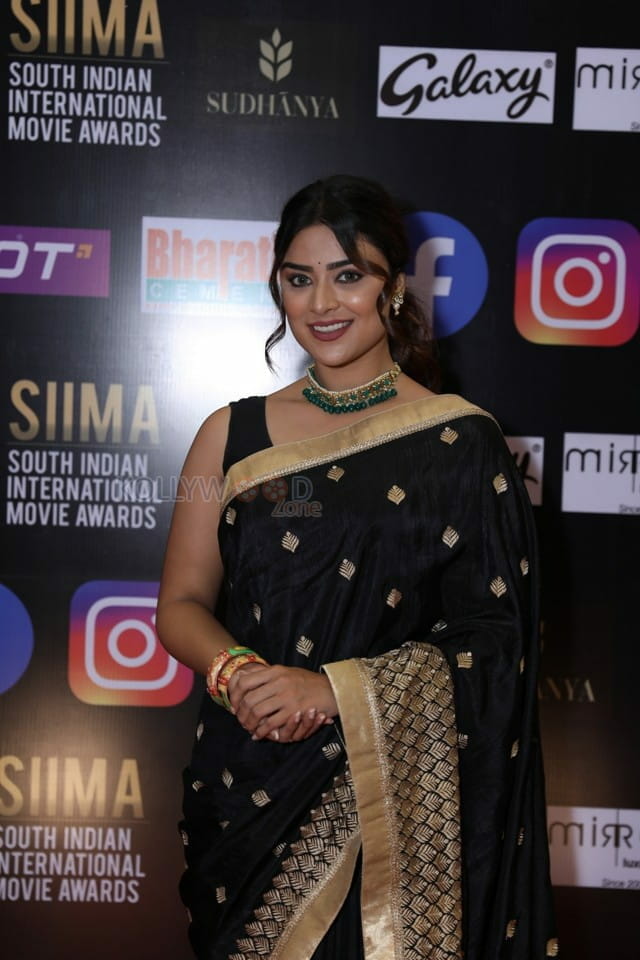 Priyanka Sharma at SIIMA Awards 2021 Event Pictures 01