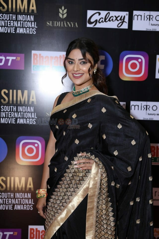 Priyanka Sharma at SIIMA Awards 2021 Event Pictures 04