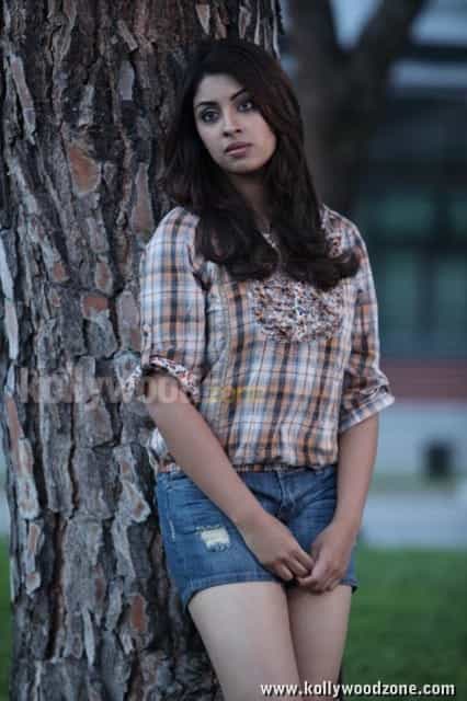 Richa Gangopadhyay Hot New Spicy Stills