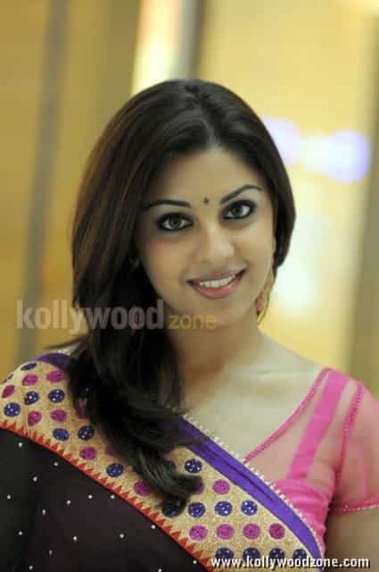 Richa Gangopadhyay Hot Saree Photos