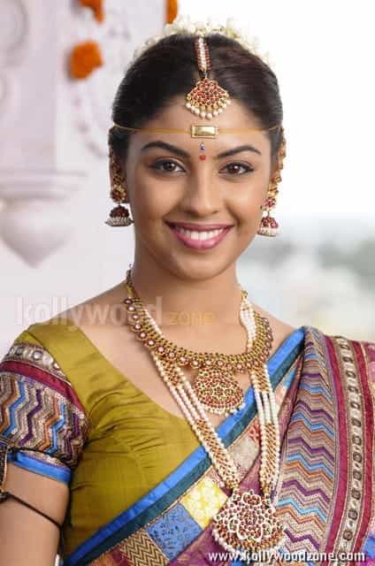 Richa Gangopadhyay Wedding Saree Pictures