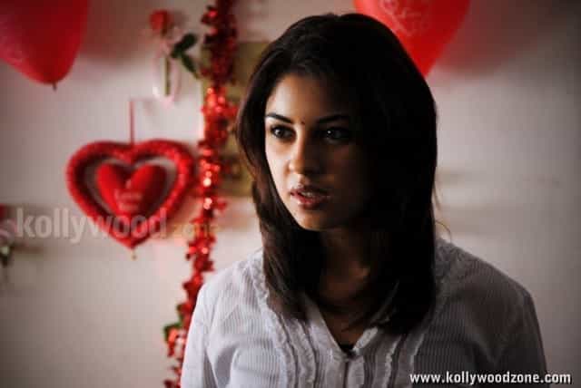 Richa Mayakkam Enna Movie Stills