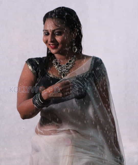 Samvrutha Sunil Hot Rain Photos