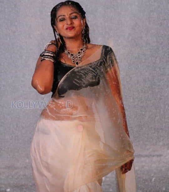 Samvrutha Sunil Hot Rain Photos