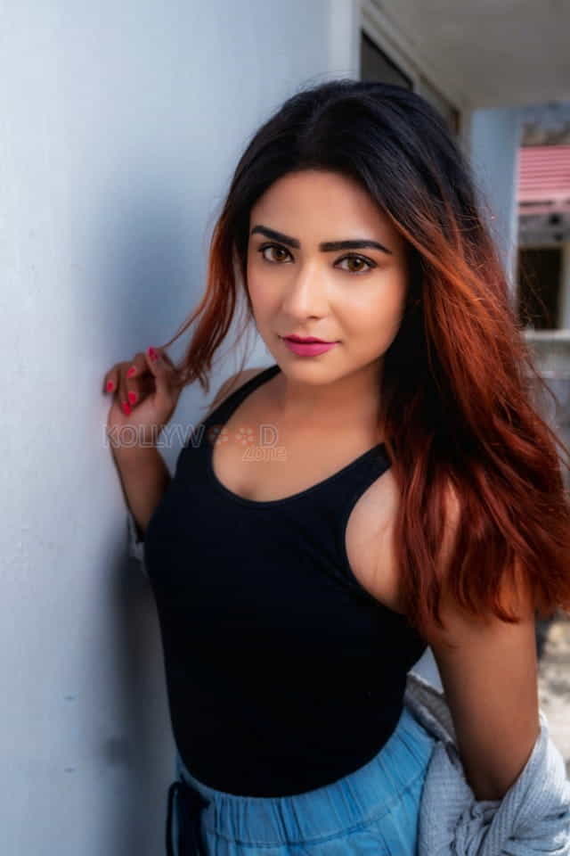 Savaari Actress Priyanka Sharma Glam Photoshoot Pictures