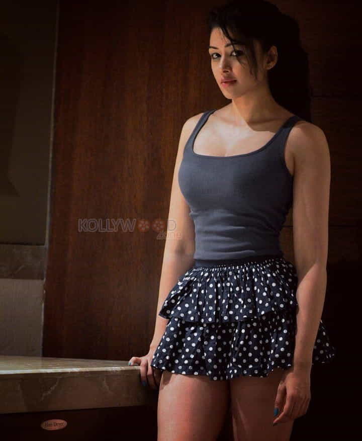 Sexy Fitness Trainer Sapna Vyas Hot Photos