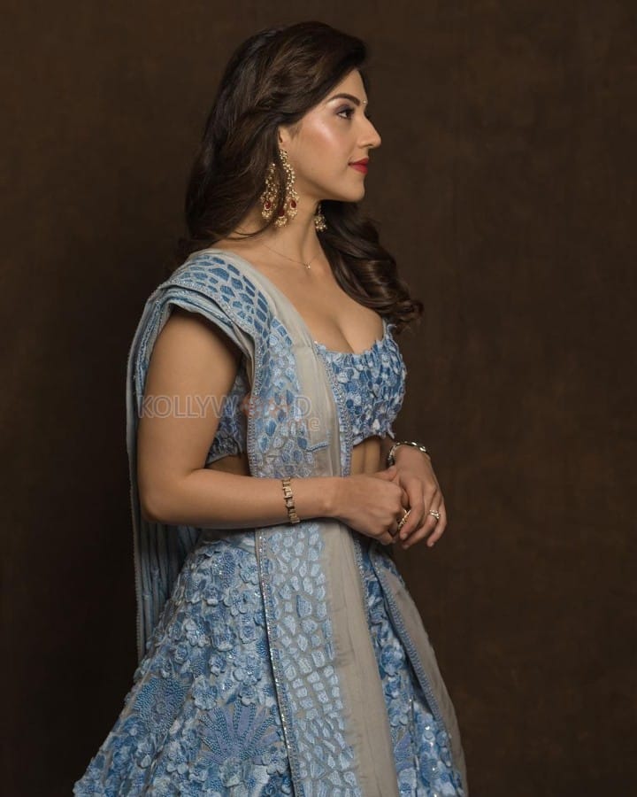 Sexy Mehreen Pirzada in a Dreamy Blue Lehenga Photos 01