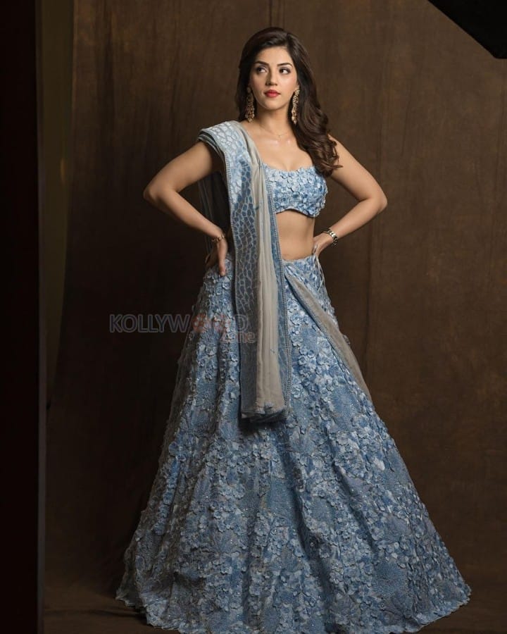 Sexy Mehreen Pirzada in a Dreamy Blue Lehenga Photos 02