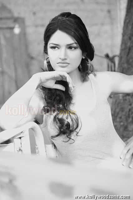 Sexy Tara Alisha Pictures