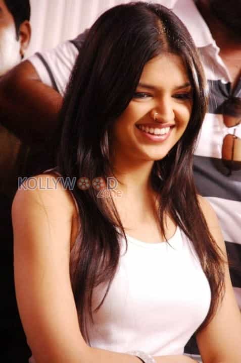 Tara Alisha Hot Photos