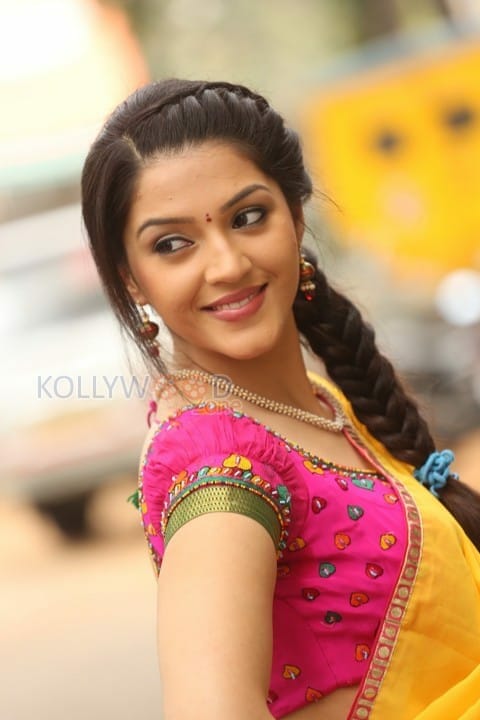Telugu Actress Mehrene Kaur Photos